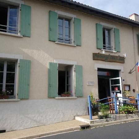 Auberge Des Lacs Massignac Екстер'єр фото